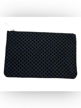 Gucci Beauty Black Velvet Zip Pull Pouch with Gold Hardware